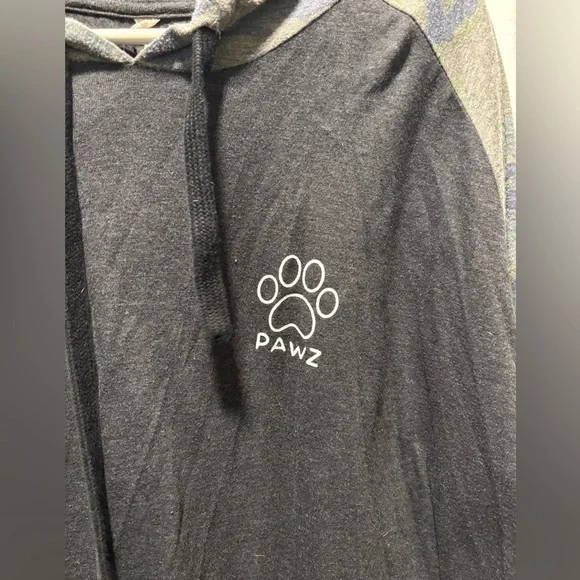 Paws Camo hooded long sleeve shirt​​​​ - Picture 3 of 4